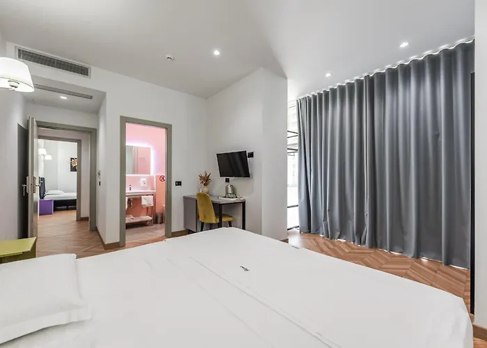 Отель Polifonia Loft - Vlore, Albania Влёра