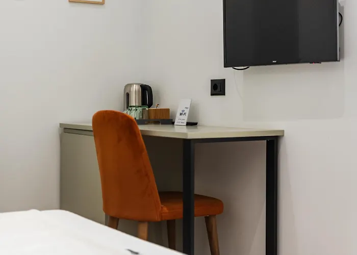 Polifonia Loft - Vlore, Albania Отель *