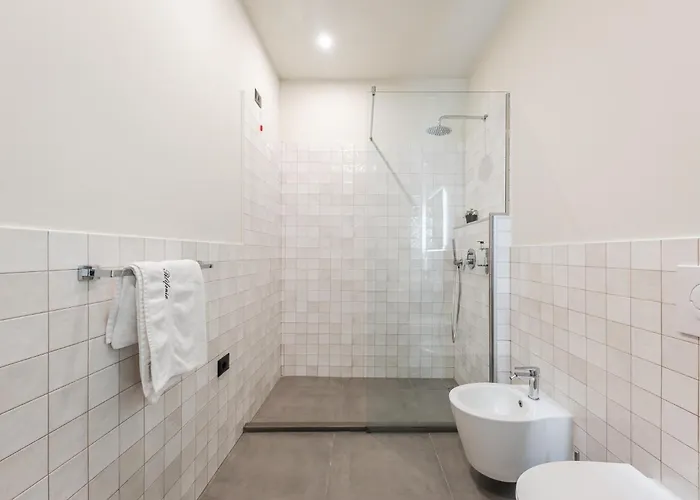 Polifonia Loft - Vlore, Albania Отель *