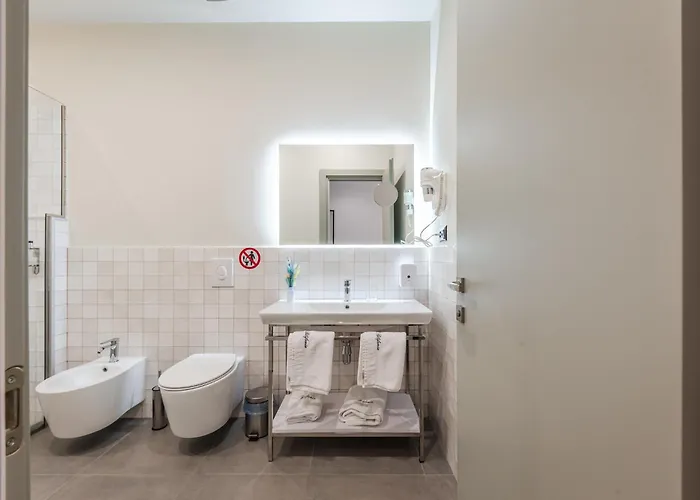 Отель Polifonia Loft - Vlore, Albania *