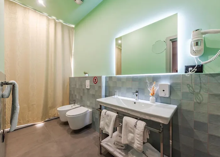 Polifonia Loft - Vlore, Albania Отель *
