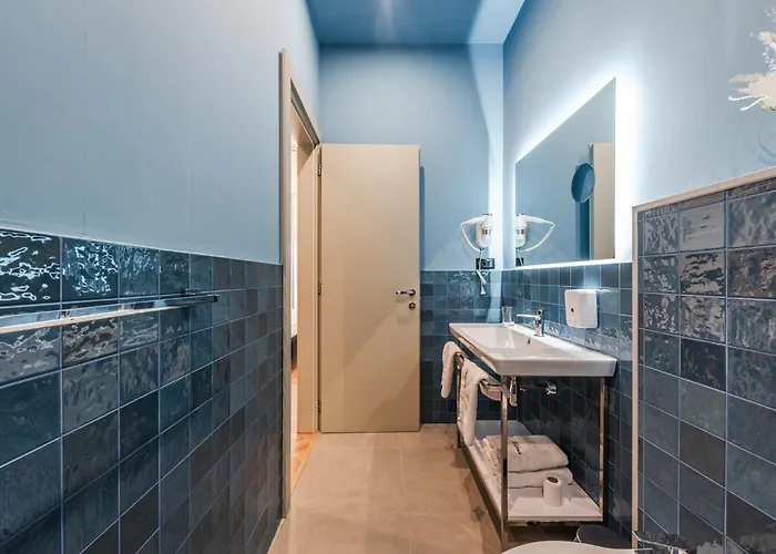 Отель Polifonia Loft - Vlore, Albania *